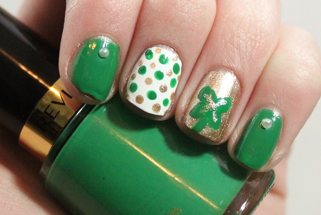 Clover Nail Art for St. Patrick's Day - wide 4
