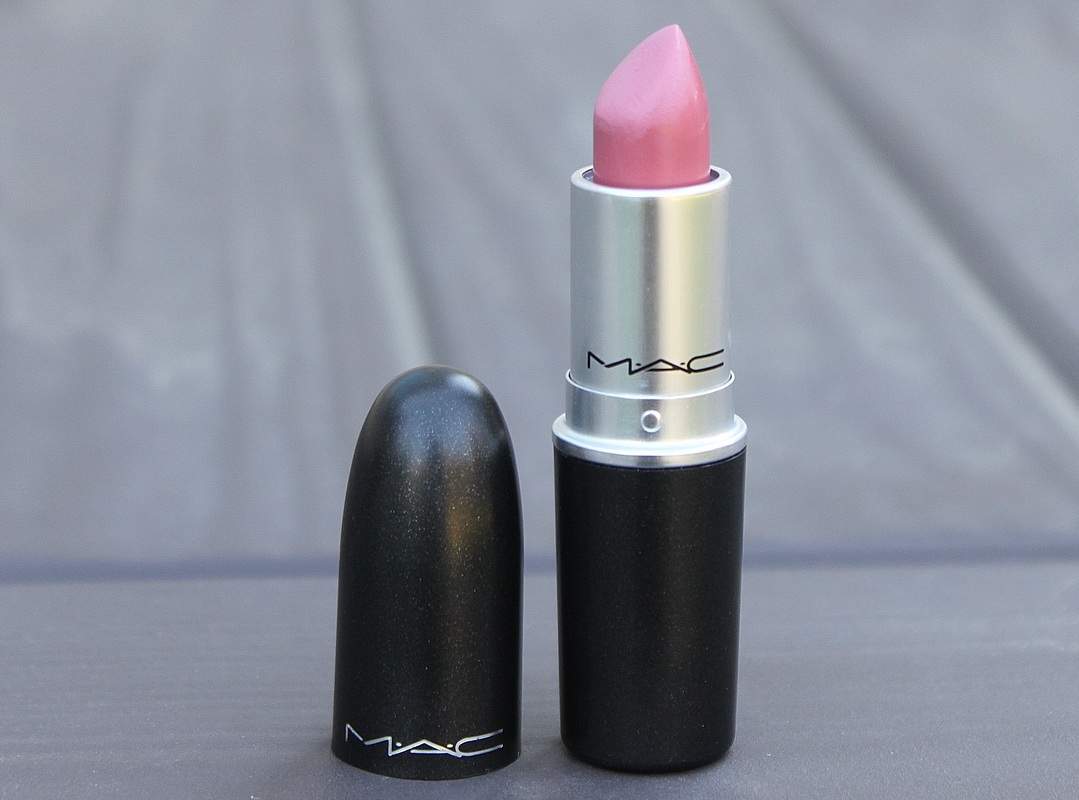 mac cool toned pink lipstick