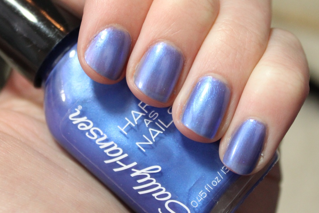 Sally Hansen Hard As Nails Sturdy Sapphire Nail Polish | Review & Swatches  - volleysparkle
